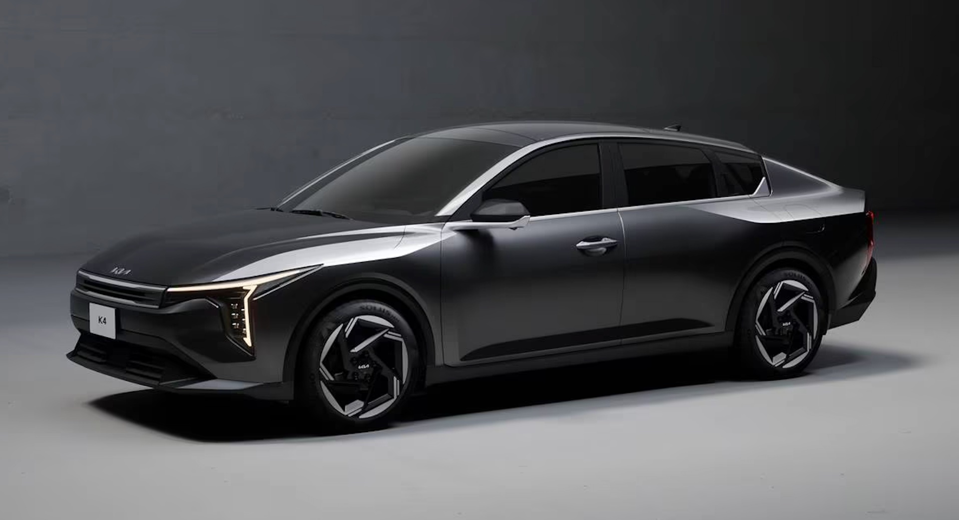 2025 Kia K4 LXS AT's photo